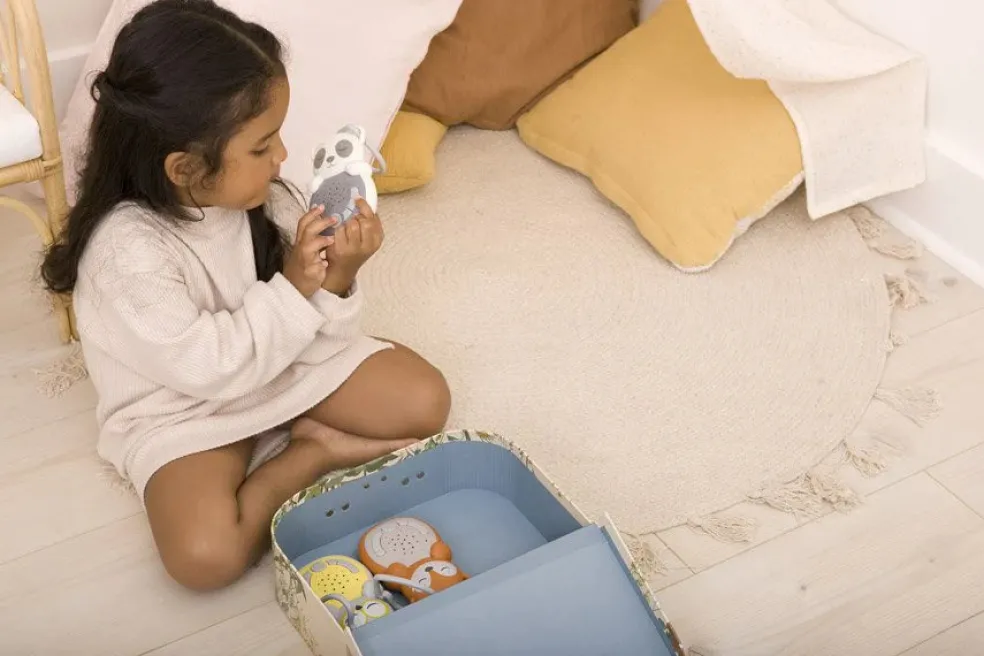 Cloud B Sweet Dreamz On the Go™ Sound Machine w/Calming Light