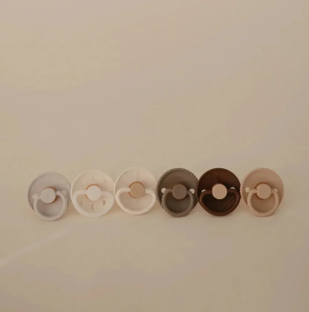Frigg Latex 6-Pack Pacifier
