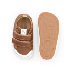 Tip Toey Joey Bossy - Whisky White